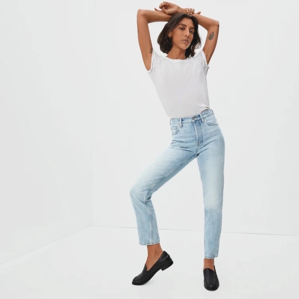 Everlane The ’90s Cheeky Jean